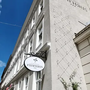 Gasthuis Hotel-pension Fuenfhaus, Wenen