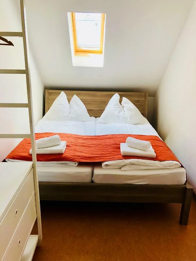 Aparthotel Bianca Viena 3*,
